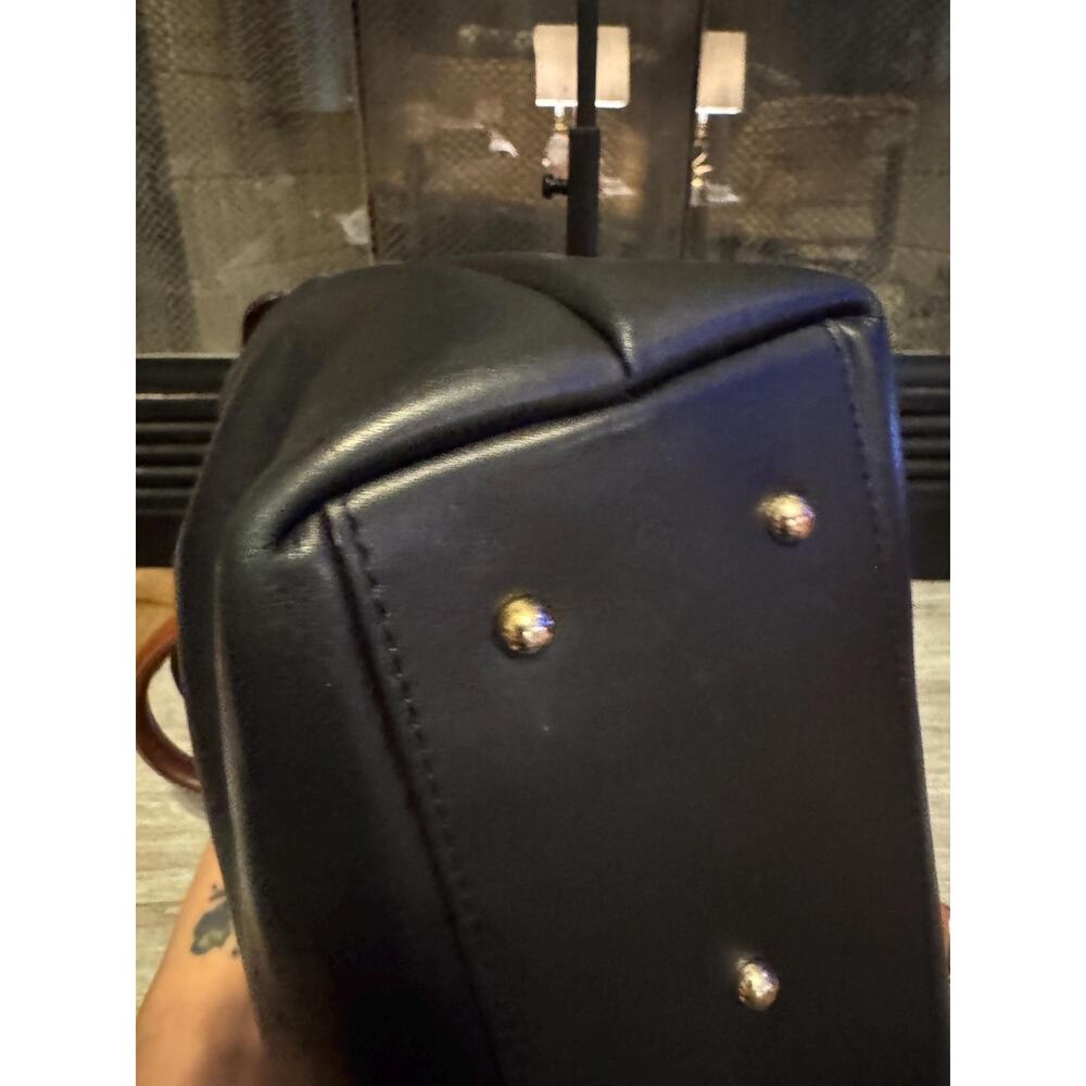Dooney and Bourke black Florentine leather Barlow handbag purse bag - Picture 4 of 16